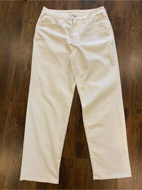 High rise loose fit white jeans size 12 Old Navy Wow Loose